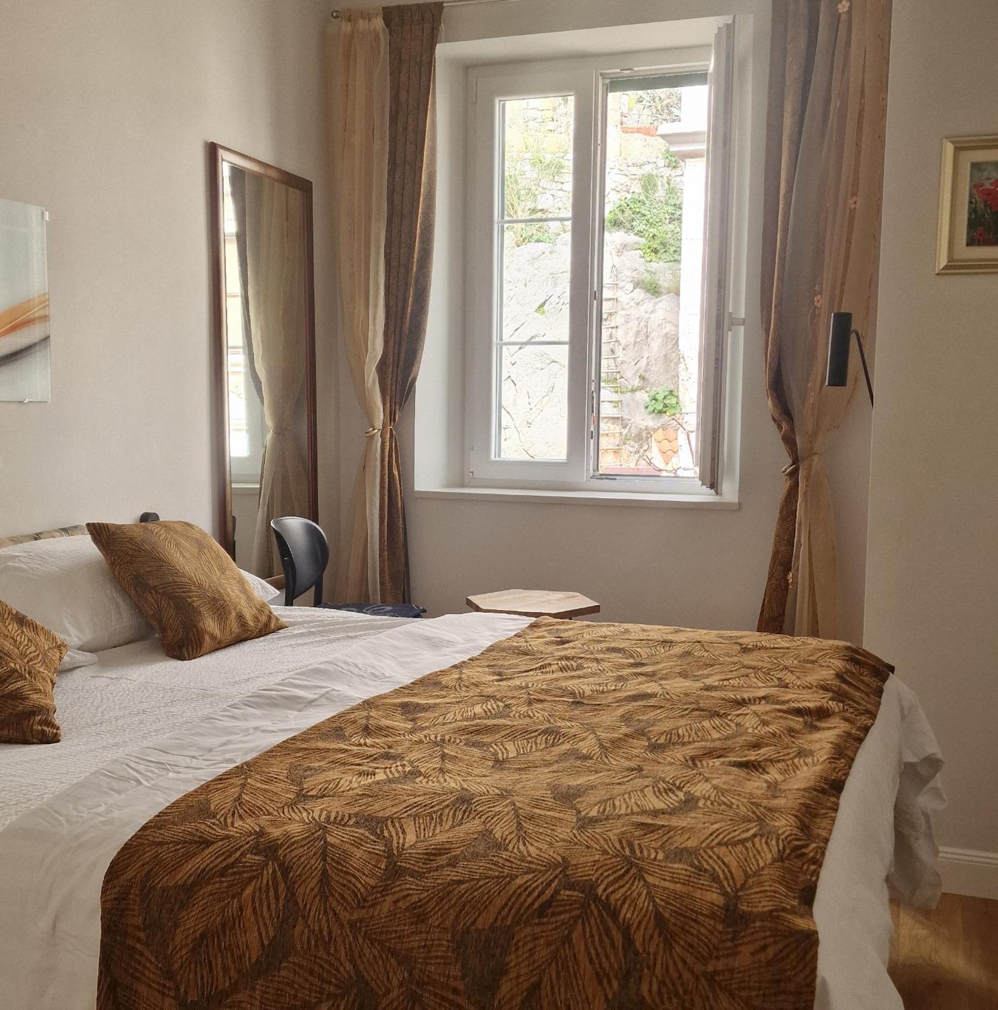 Old Town Apartment Omiš Εξωτερικό φωτογραφία